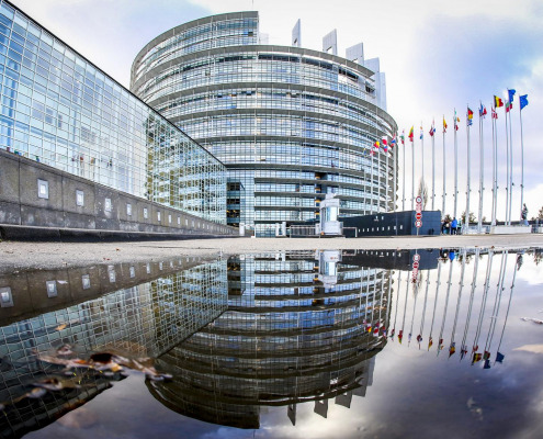Parlamento Europeo, el nuevo enemigo de AMLO